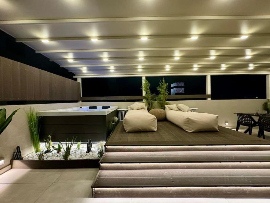Bluemotion - Cityview Piraeus Bagian luar foto