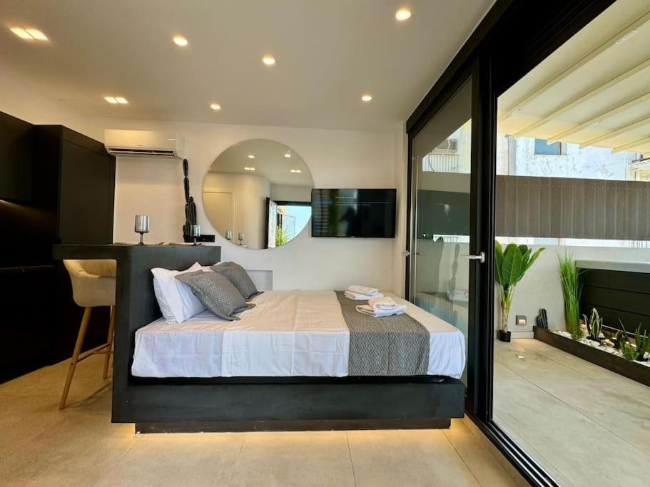 Bluemotion - Cityview Piraeus Bagian luar foto